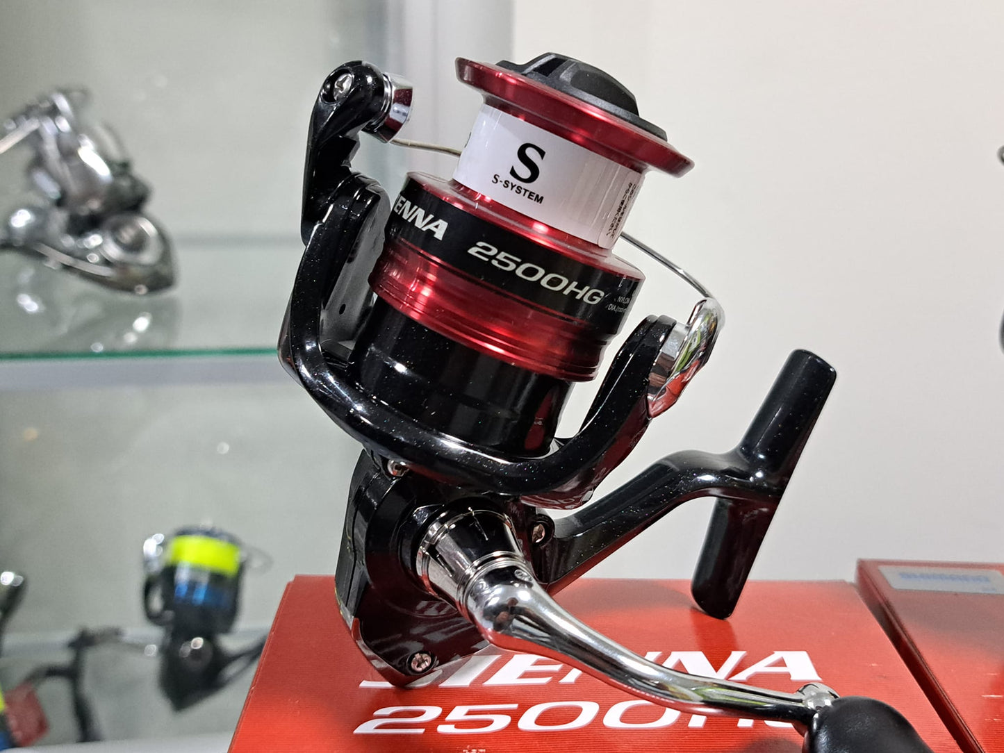 Shimano Sienna 2500HG Carrete Spinning Trucha